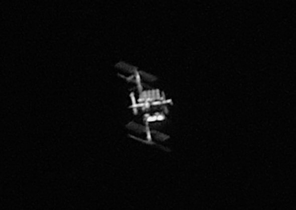 seeing iss from earth